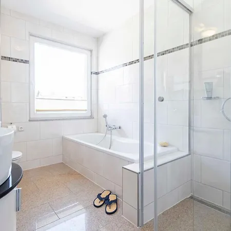 - Modernisiert 2026 - Outdoor Teich, Spa-sauna, Fitness, Kamin - Fontane